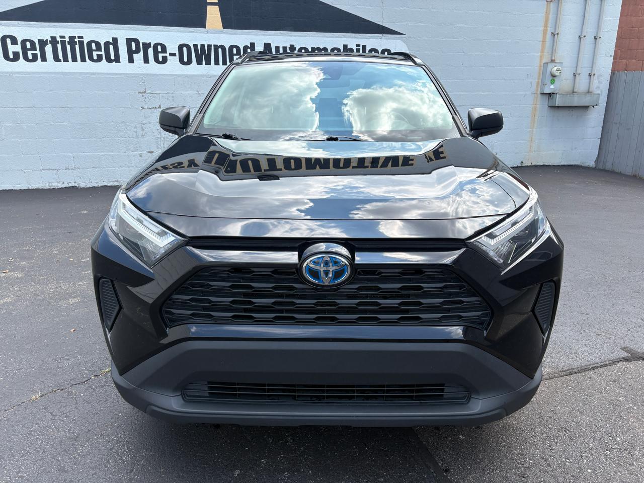 Toyota RAV4 Hybrid LE AWD (Natl) 2023
