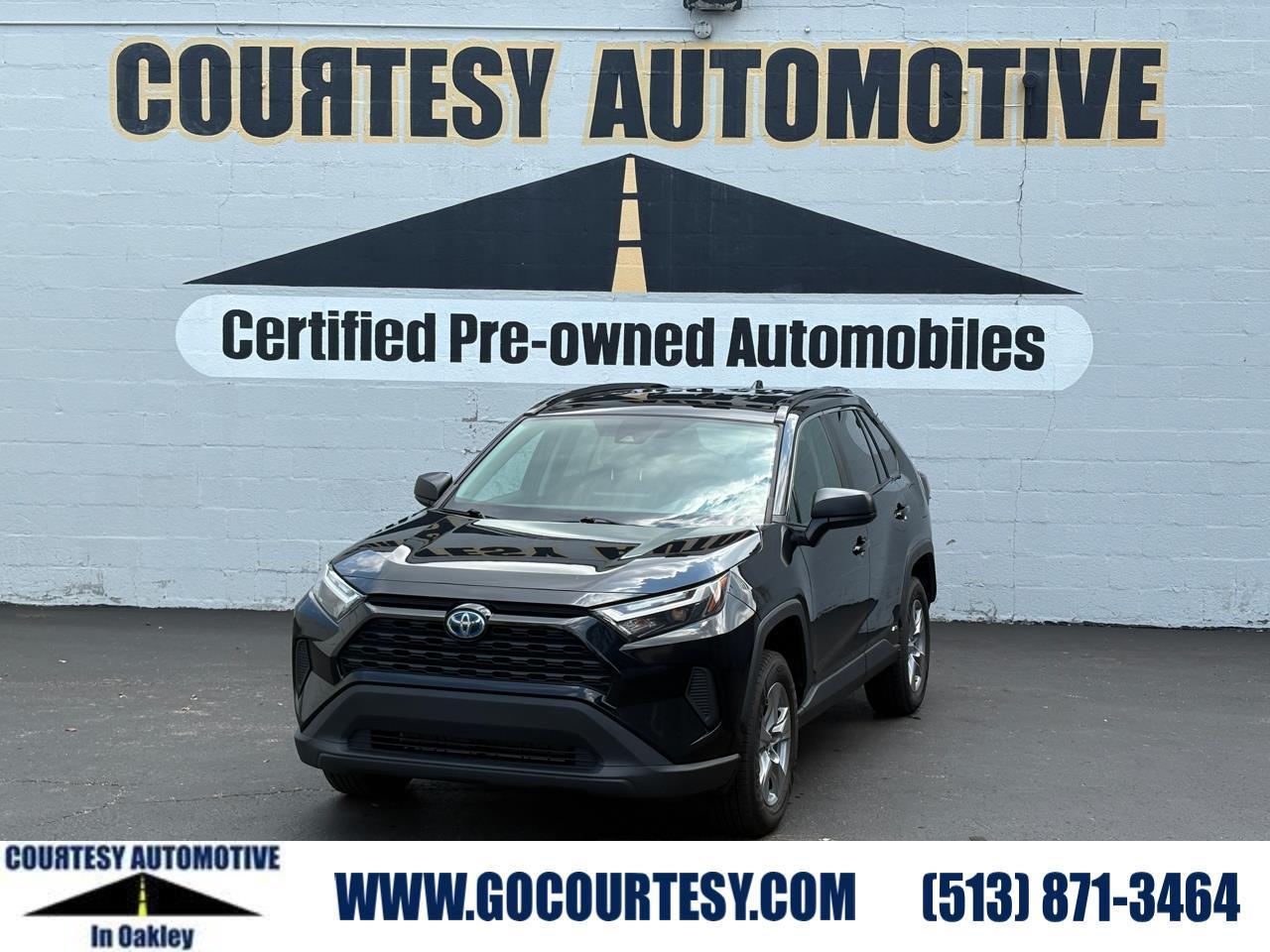 Toyota RAV4 Hybrid LE AWD (Natl) 2023