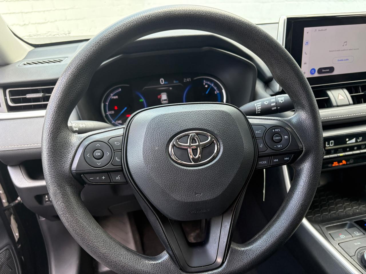 Toyota RAV4 Hybrid LE AWD (Natl) 2023