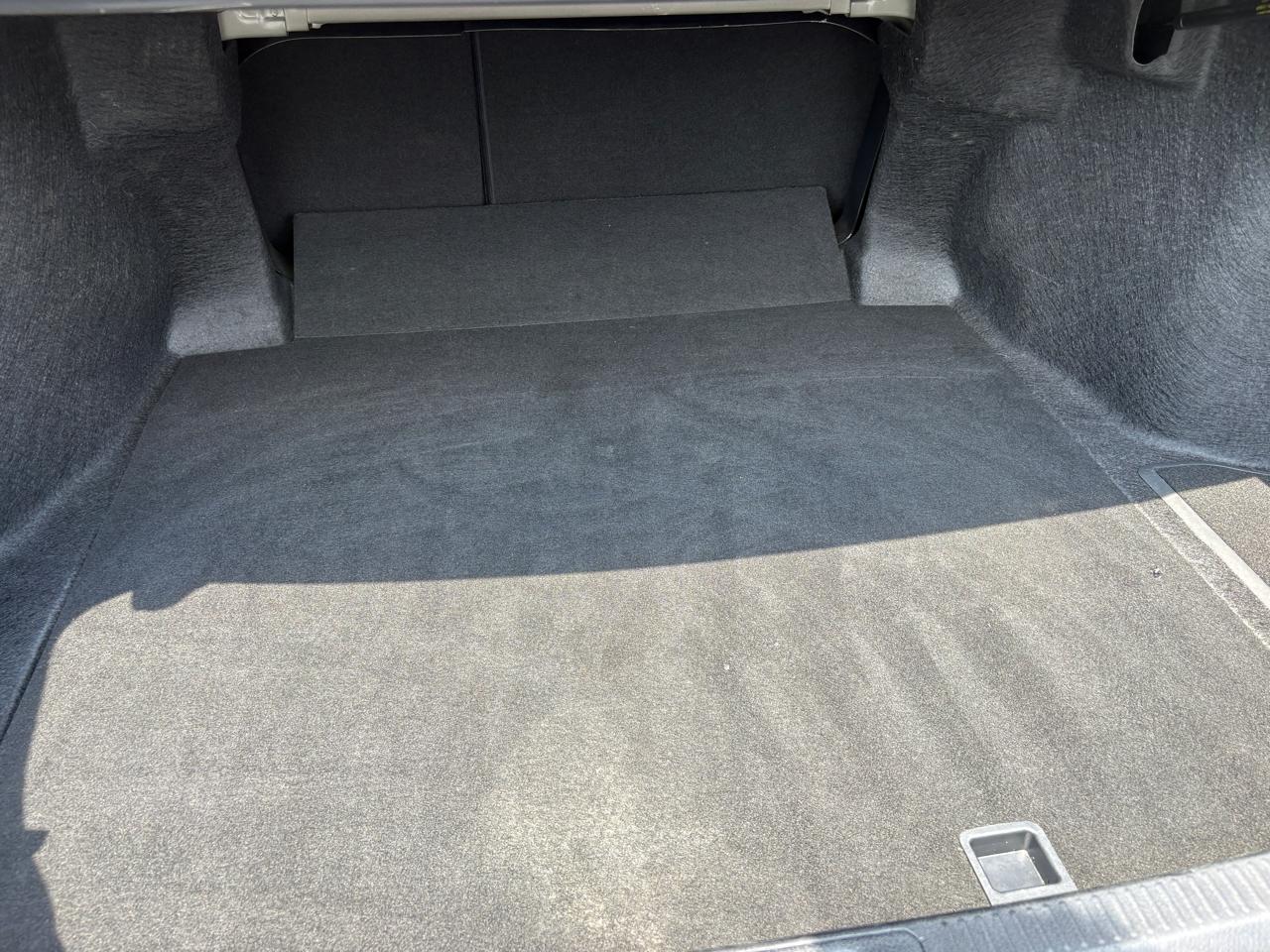 Toyota Camry LE (Natl) 2025