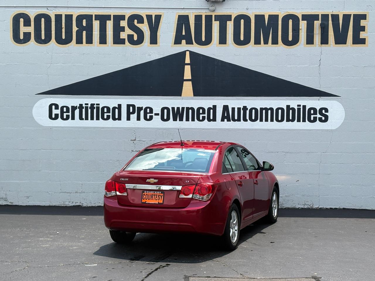 Chevrolet Cruze 4dr Sdn LT w/1FL 2011