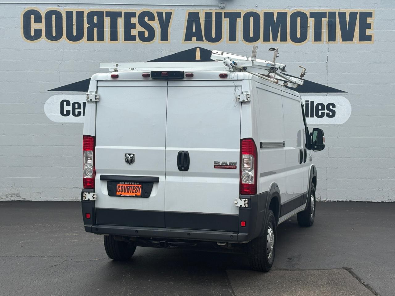 RAM ProMaster Cargo Van 1500 Low Roof 136" WB 2015
