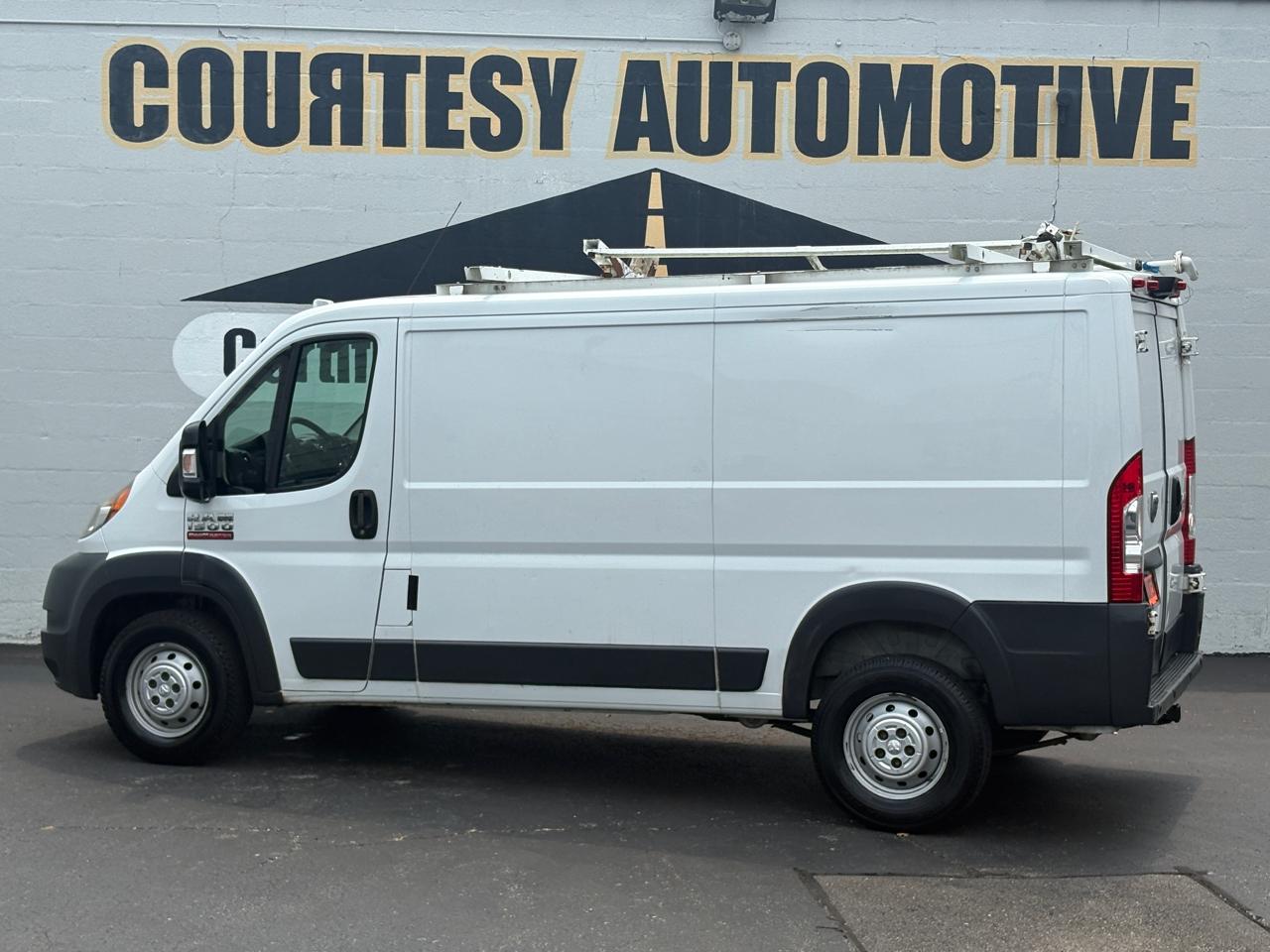 RAM ProMaster Cargo Van 1500 Low Roof 136" WB 2015