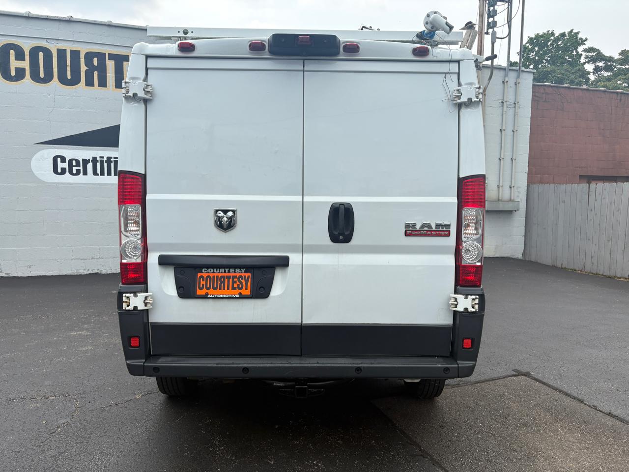 RAM ProMaster Cargo Van 1500 Low Roof 136" WB 2015