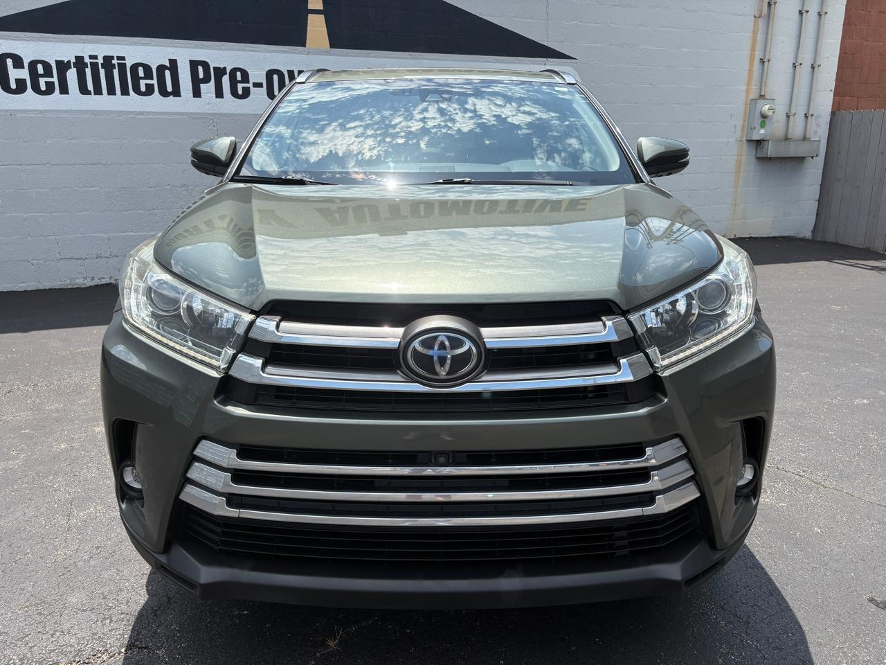 Toyota Highlander Limited V6 AWD (Natl) 2019