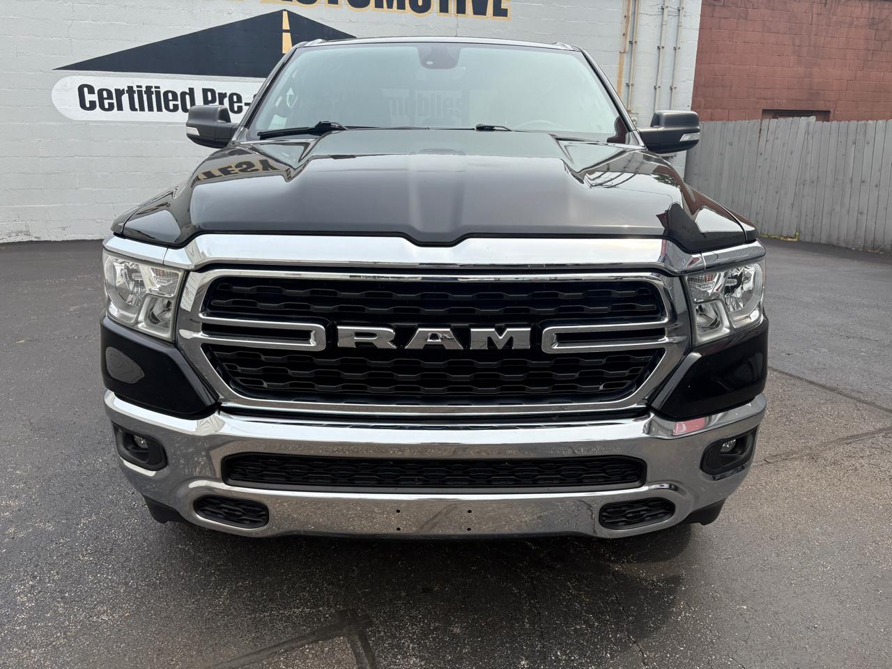 RAM 1500 Big Horn 4x4 Crew Cab 6'4" Box 2022