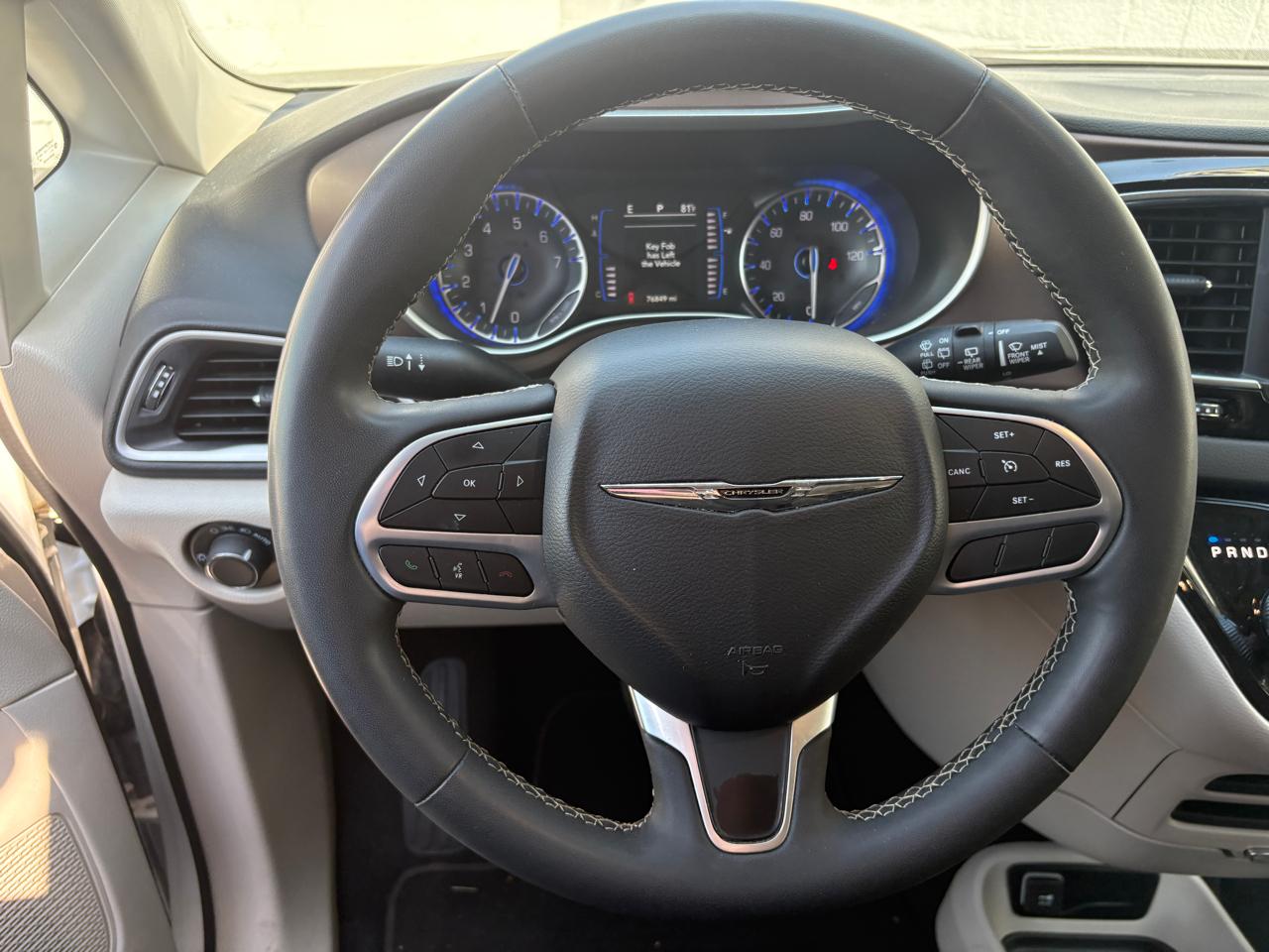Chrysler Voyager LX FWD 2023