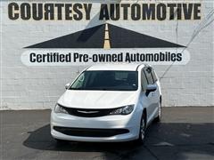 2023 Chrysler Voyager 