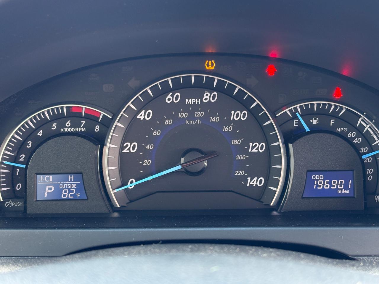 Toyota Camry 4dr Sdn I4 Auto XLE (Natl) 2012