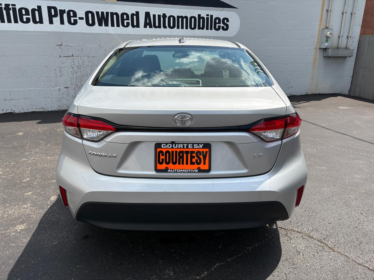 Toyota Corolla LE CVT (Natl) 2024