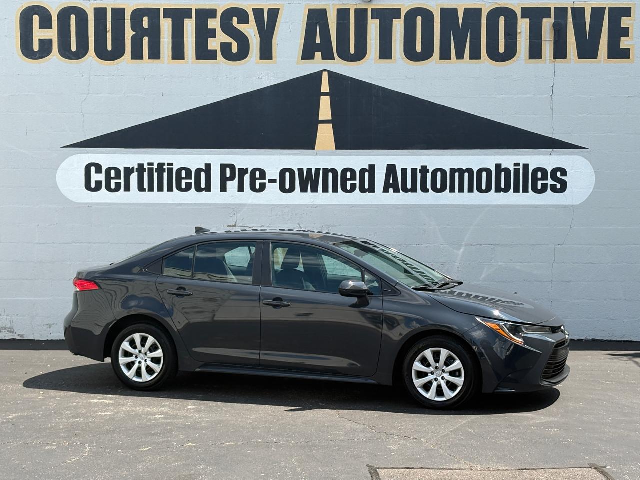 Toyota Corolla LE CVT (Natl) 2024