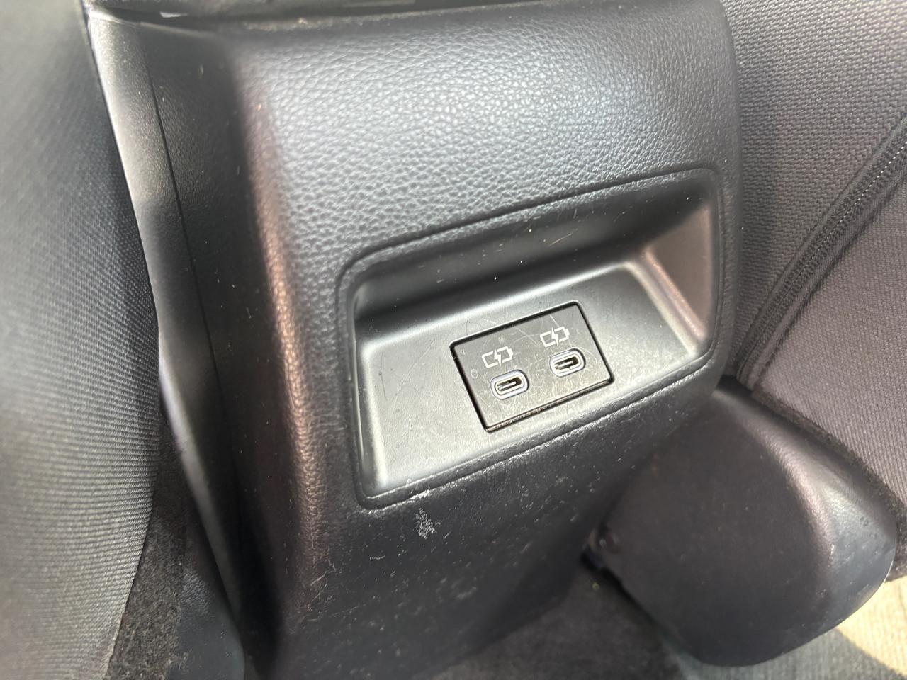 Toyota Corolla LE CVT (Natl) 2024