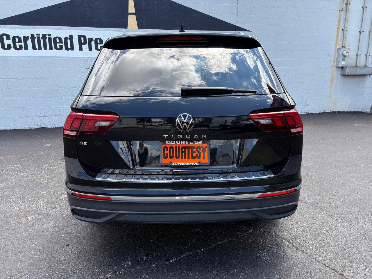Volkswagen Tiguan 2.0T SE FWD 2023