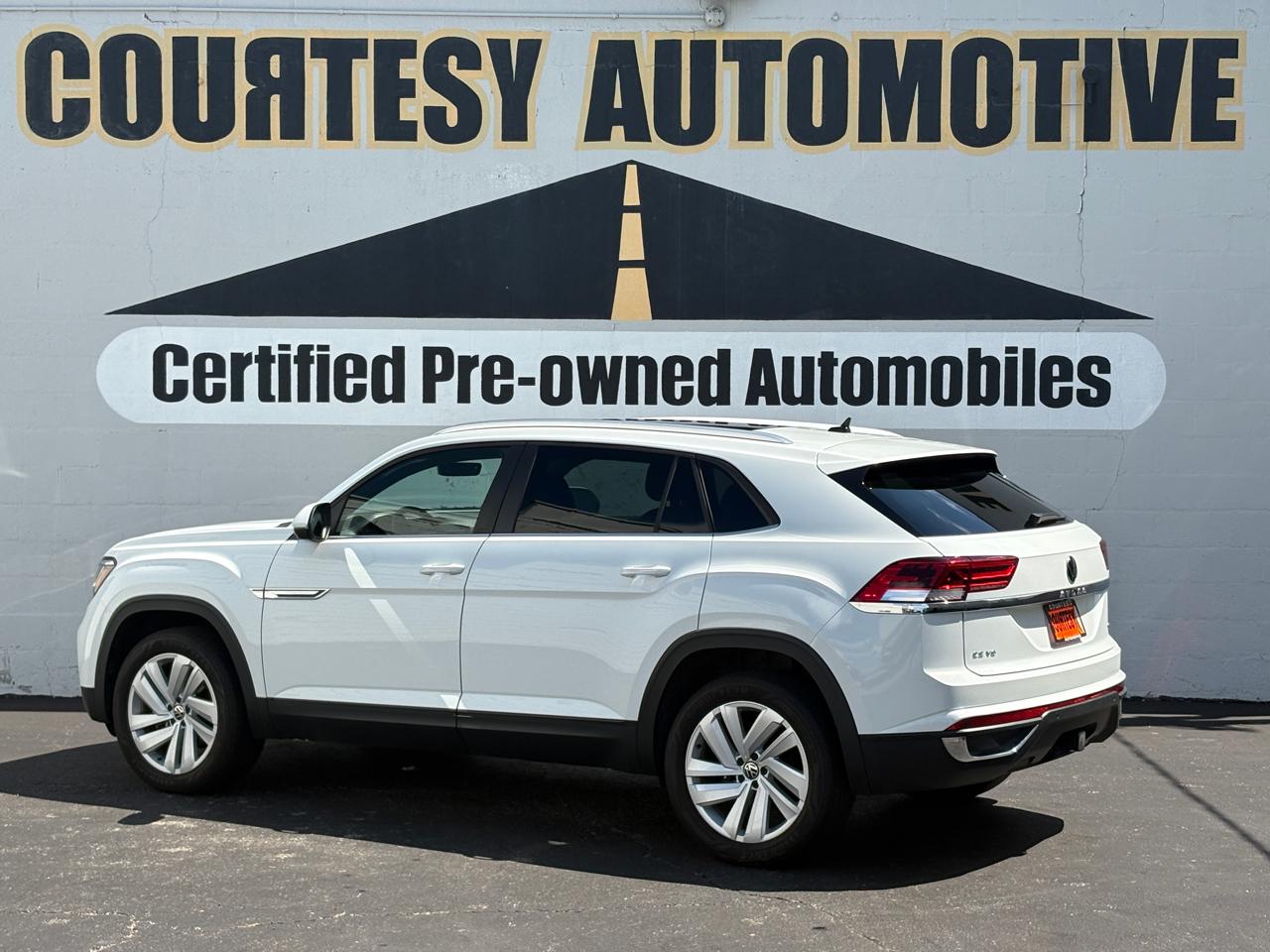 Volkswagen Atlas Cross Sport 3.6L V6 SE w/Technology 4MOTION 2023