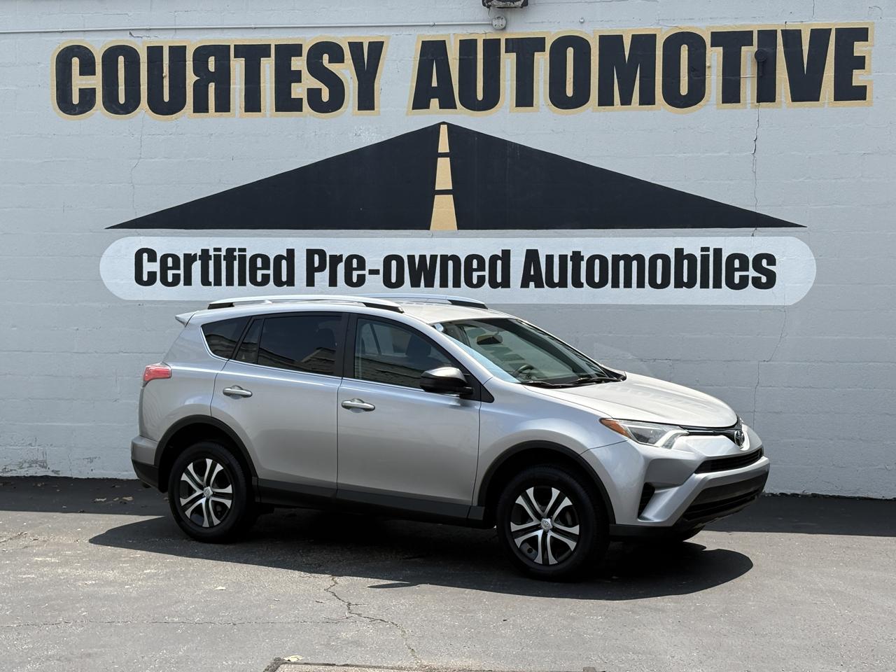 Toyota RAV4 FWD 4dr LE (Natl) 2016