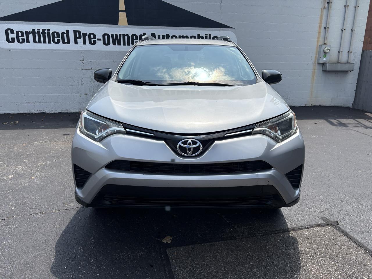 Toyota RAV4 FWD 4dr LE (Natl) 2016