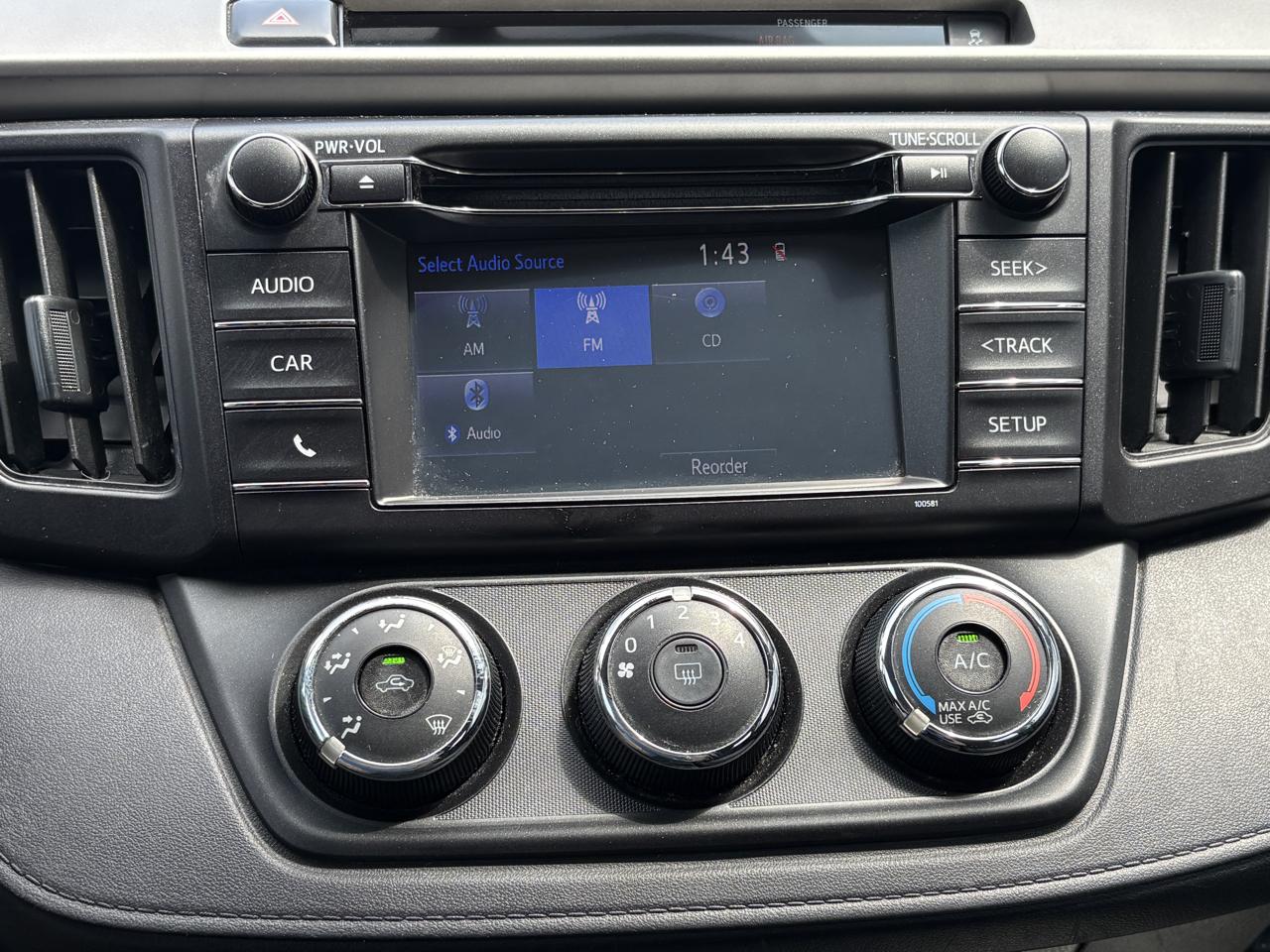 Toyota RAV4 FWD 4dr LE (Natl) 2016