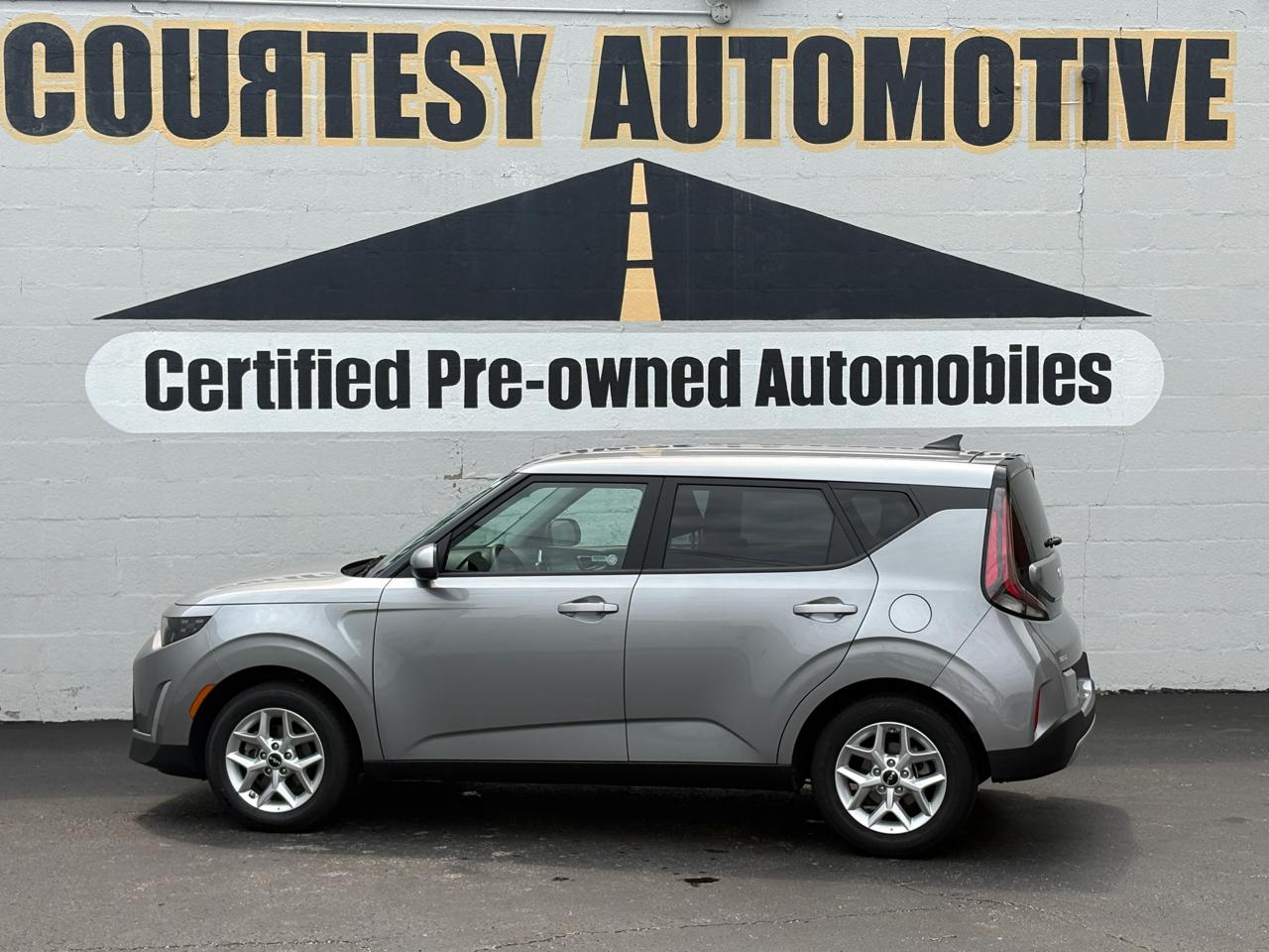 Kia Soul LX FWD 2025