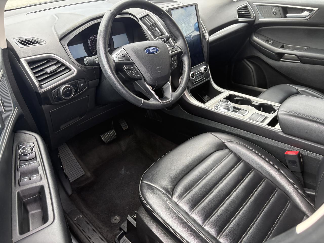 Ford Edge SEL AWD 2024
