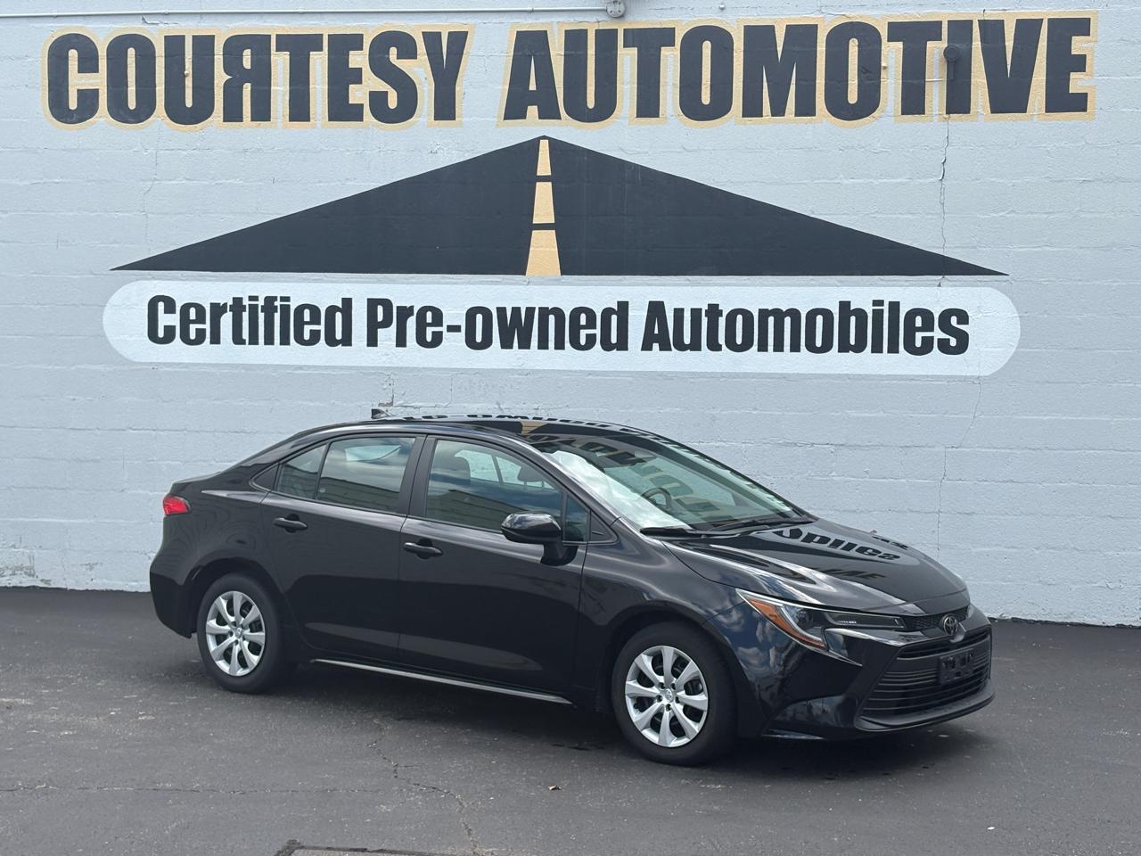 Toyota Corolla LE CVT (Natl) 2024