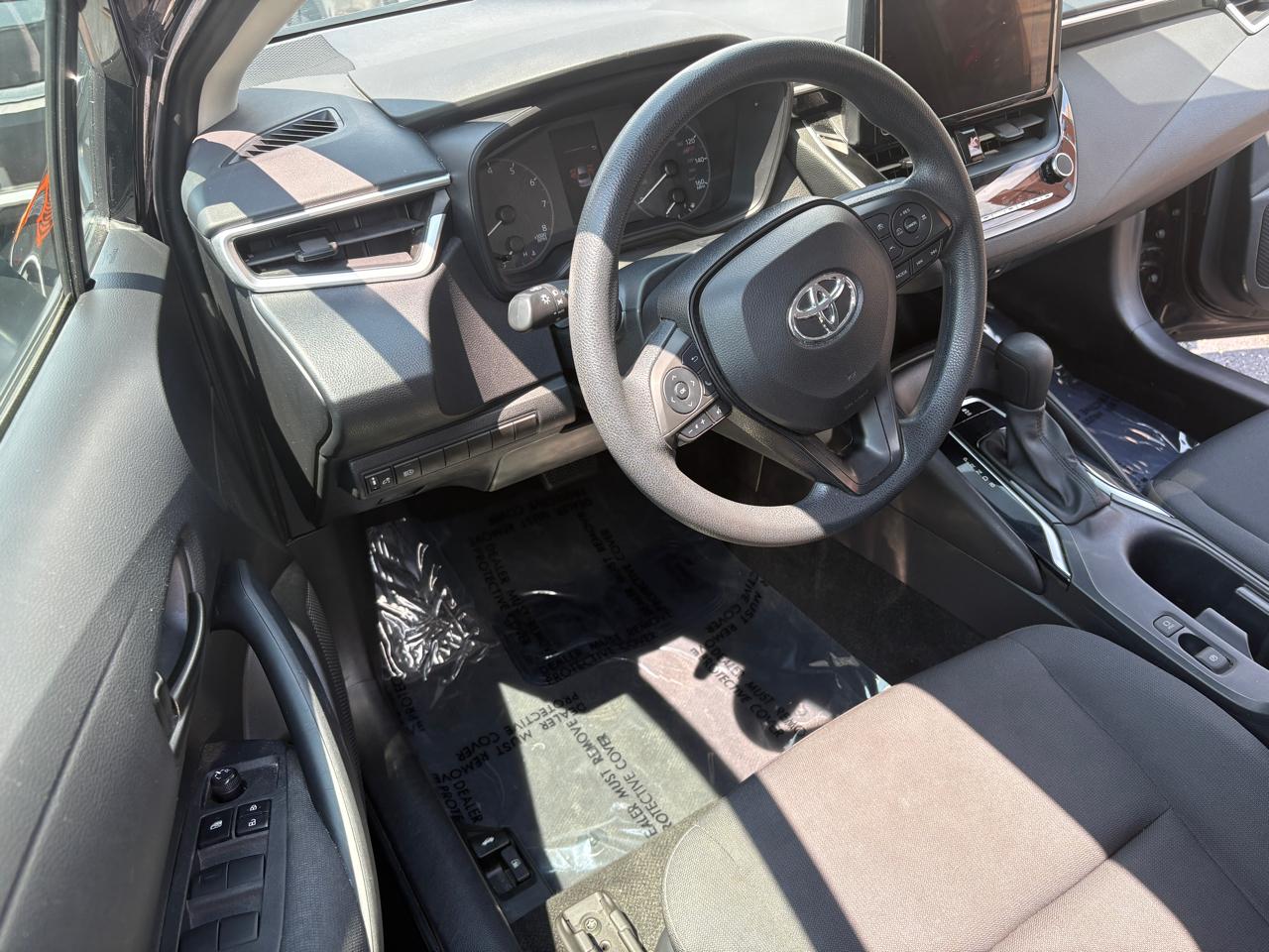 Toyota Corolla LE CVT (Natl) 2024