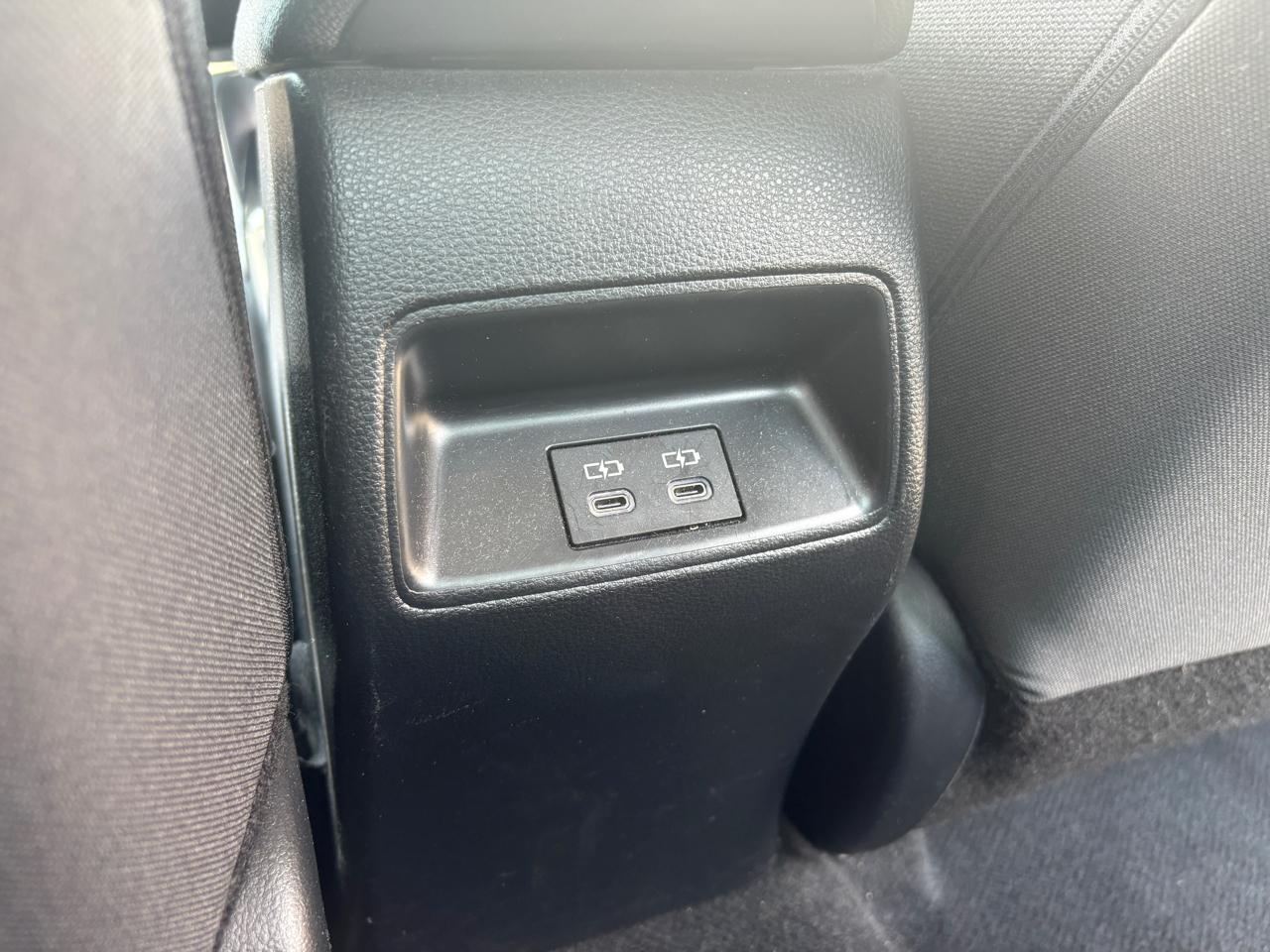 Toyota Corolla LE CVT (Natl) 2024