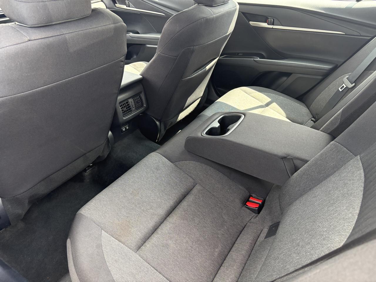 Toyota Camry Hybrid LE 4D Sedan 2025