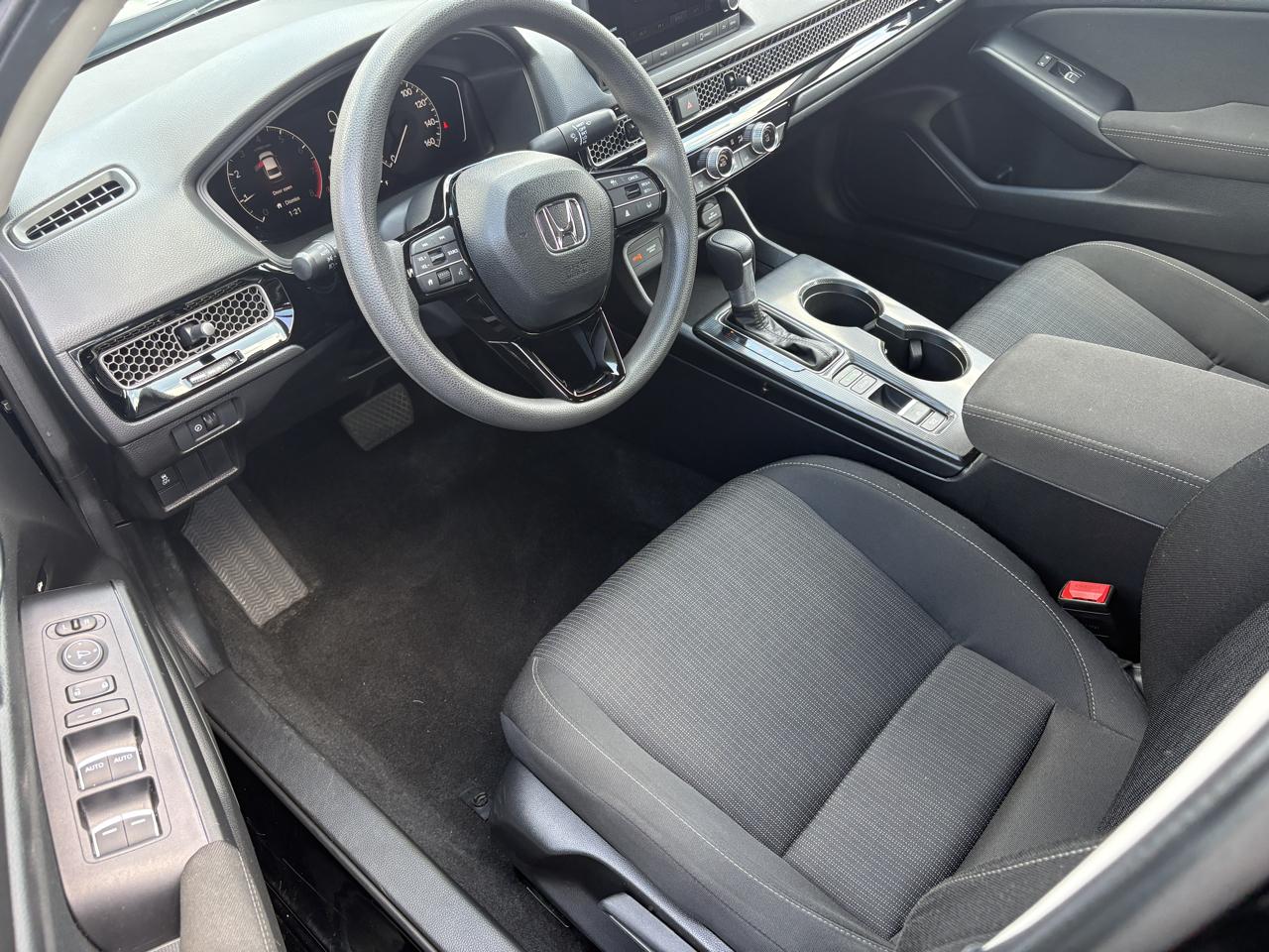 Honda Civic Sedan LX CVT 2025