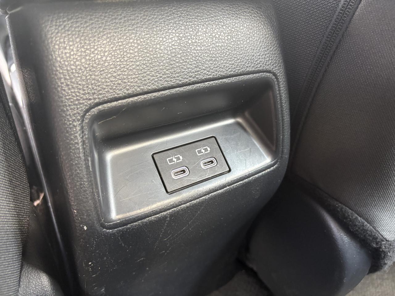 Toyota Corolla LE CVT (Natl) 2024