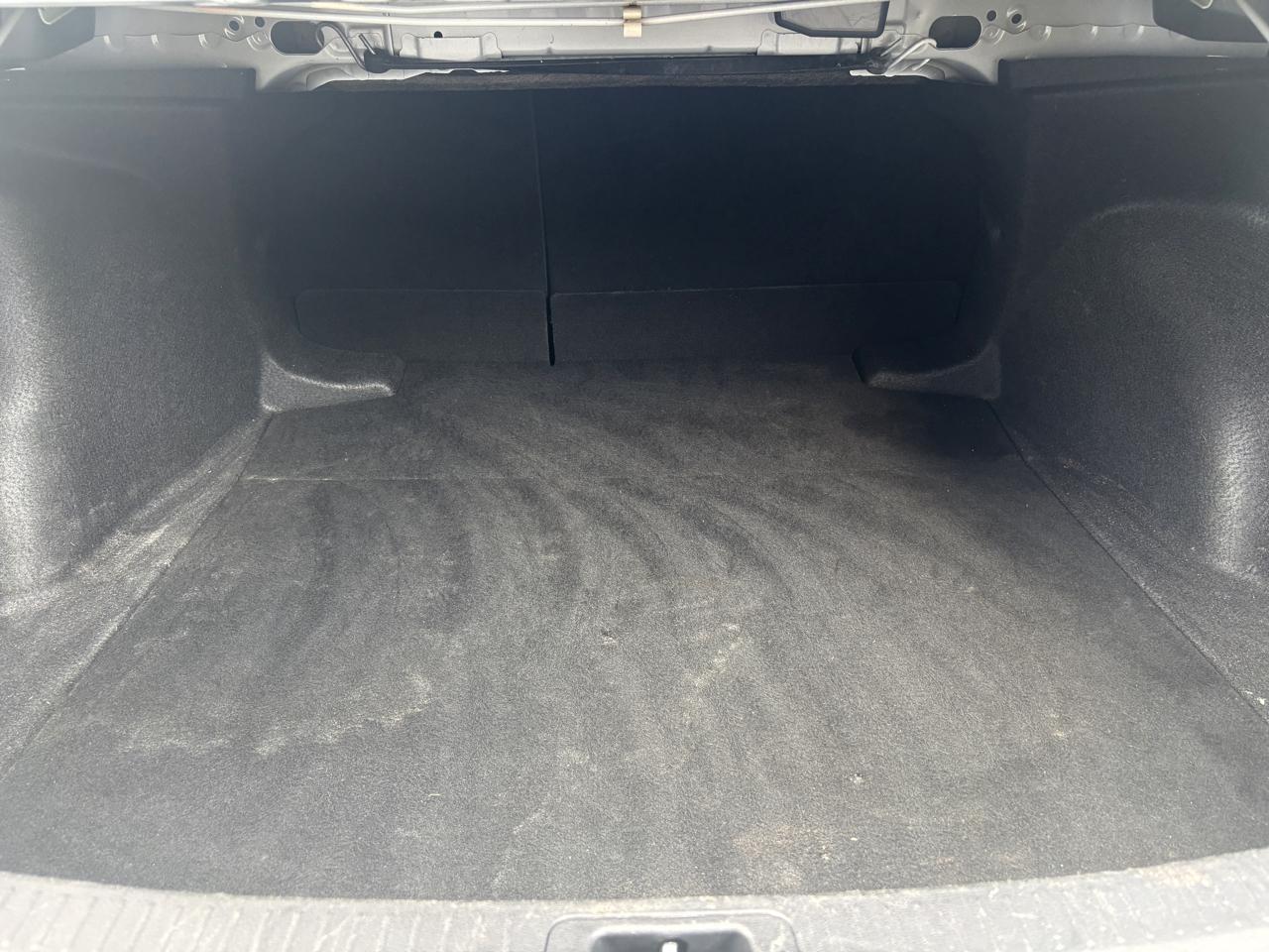 Toyota Corolla LE CVT (Natl) 2024