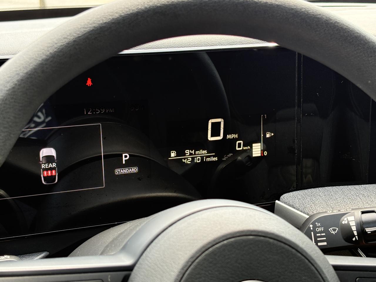 Nissan Kicks SV FWD 2025