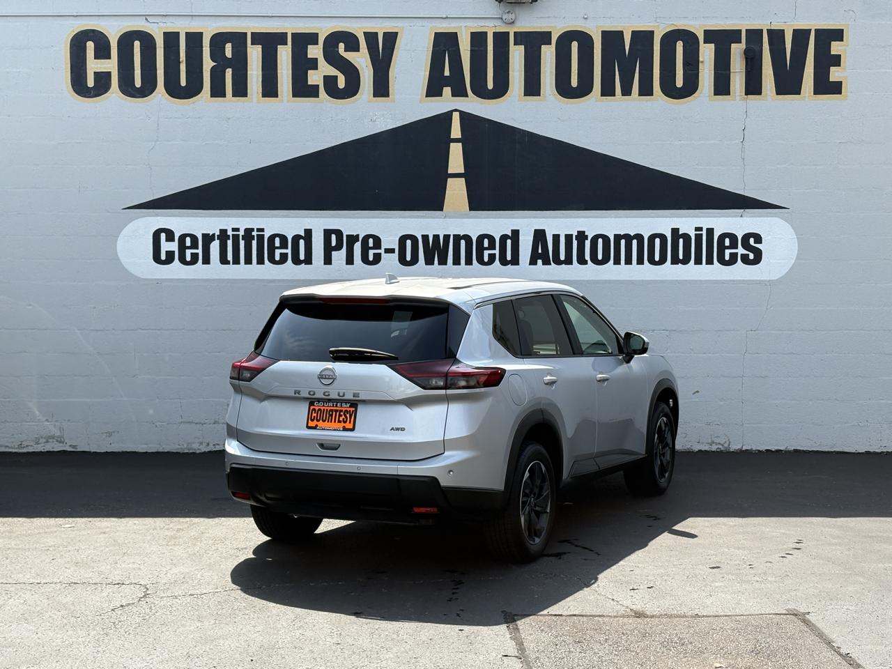 Nissan Rogue AWD SV 2025