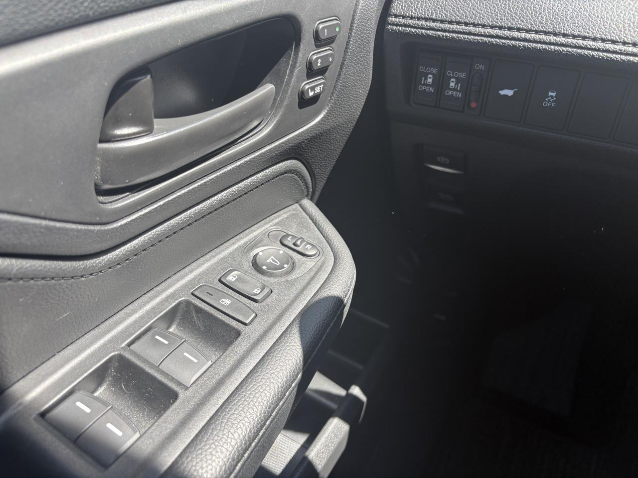 Honda Odyssey EX-L Auto 2025