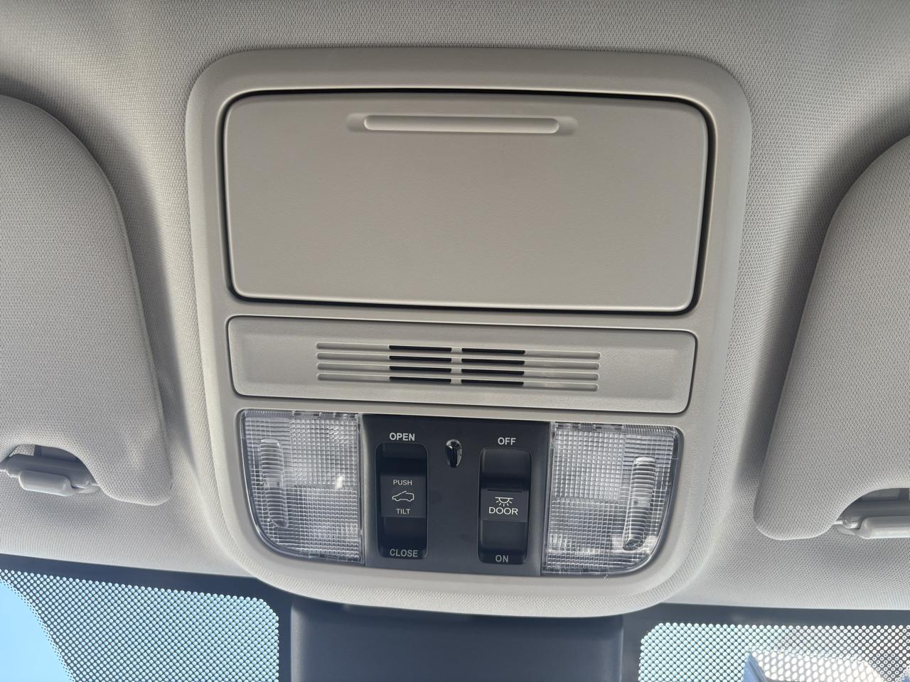 Honda Odyssey EX-L Auto 2025
