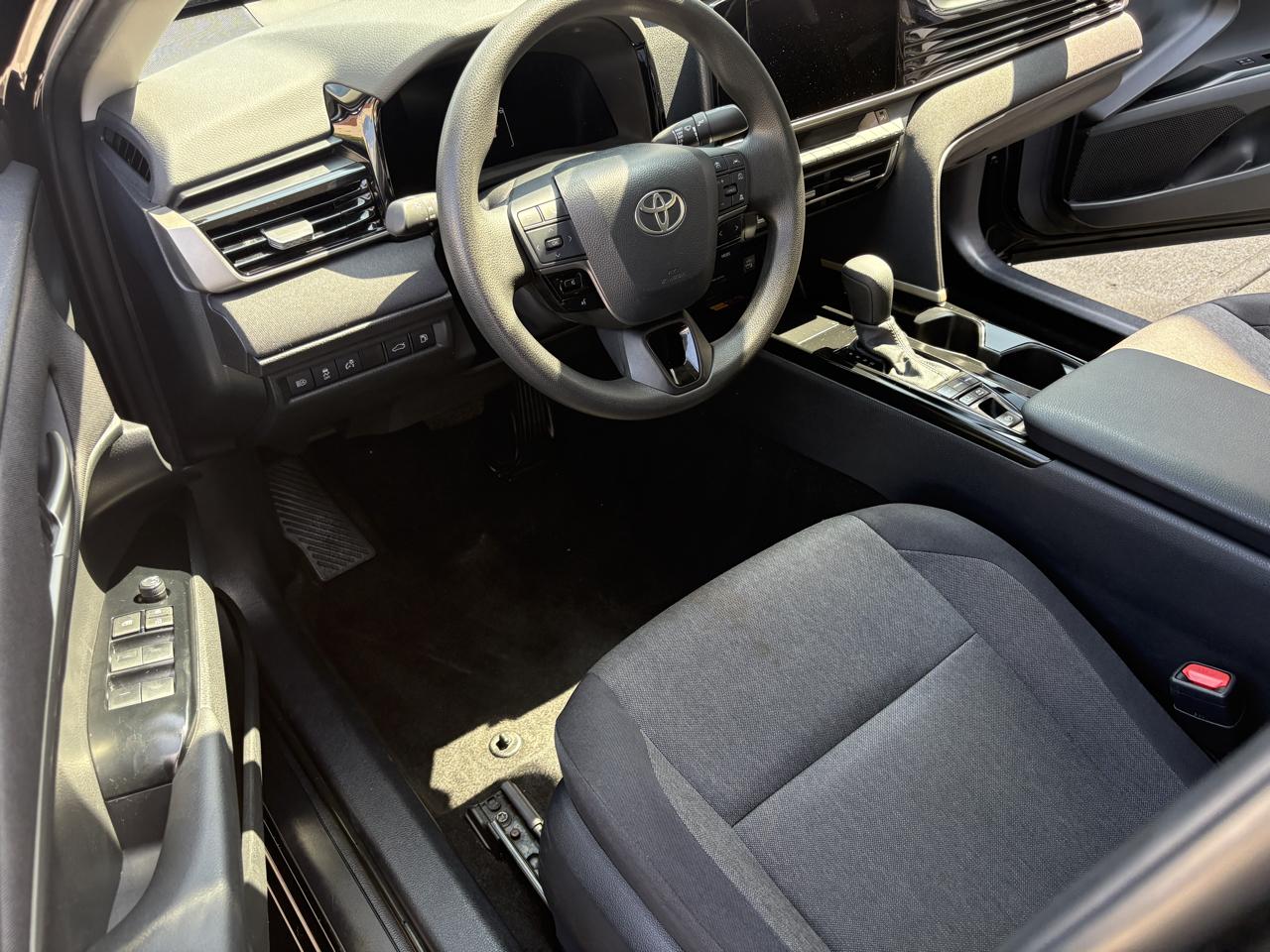 Toyota Camry Hybrid LE 4D Sedan 2025