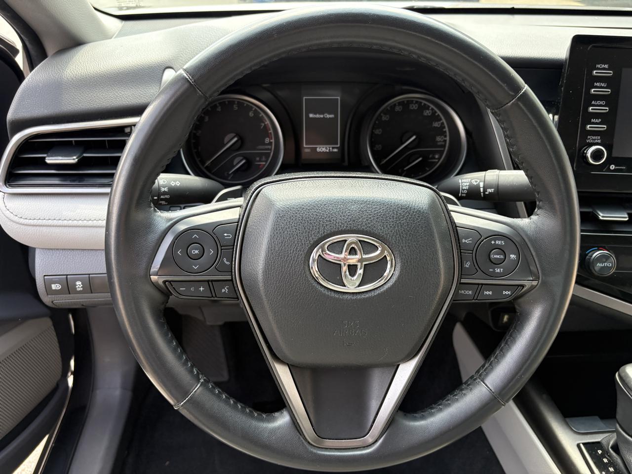 Toyota Camry SE Auto (Natl) 2024