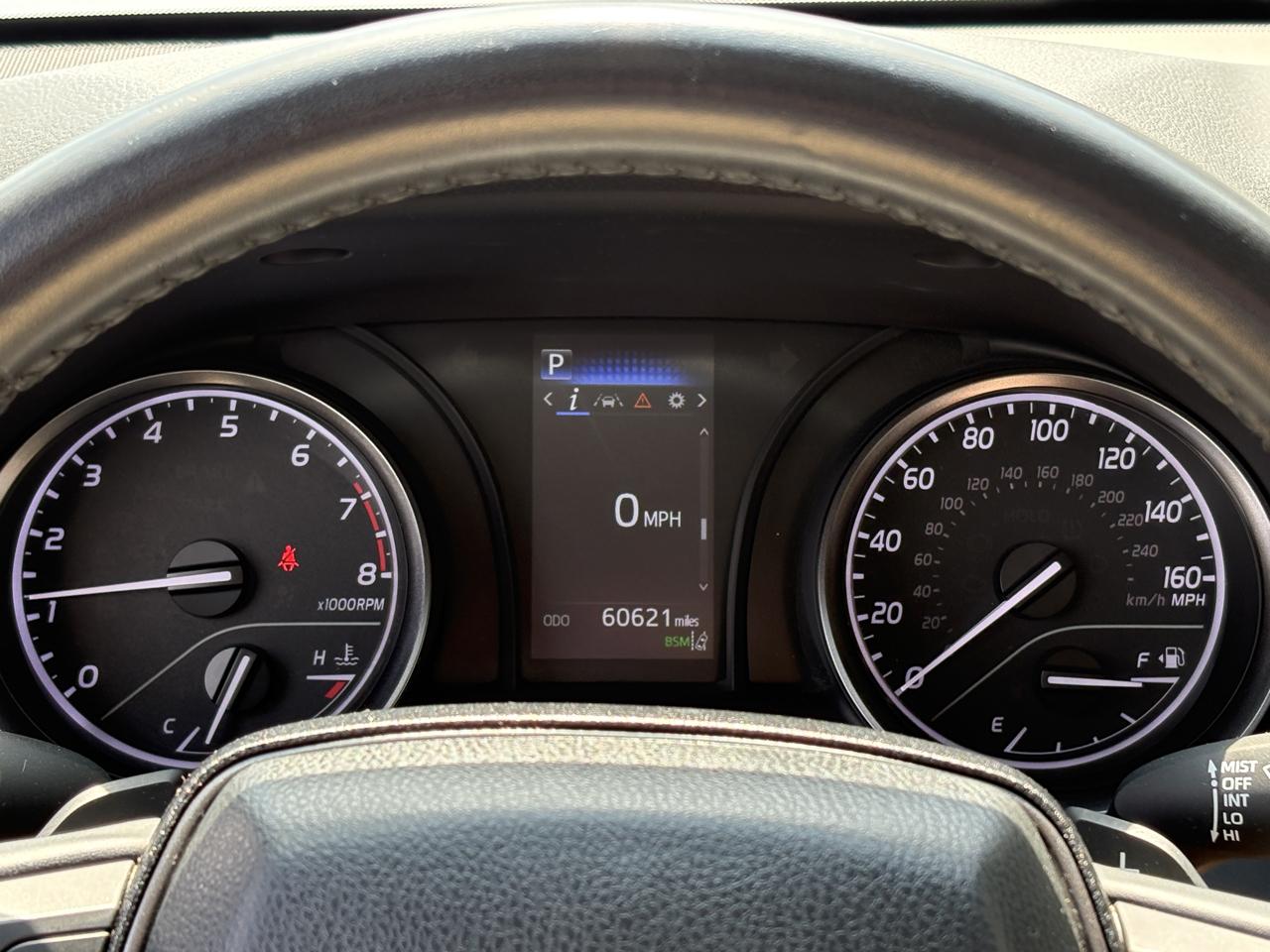 Toyota Camry SE Auto (Natl) 2024