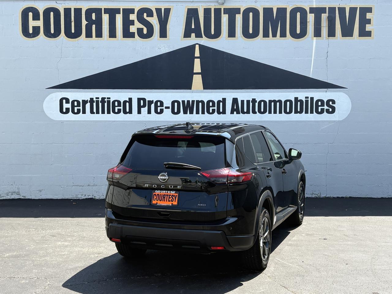 Nissan Rogue AWD SV 2025