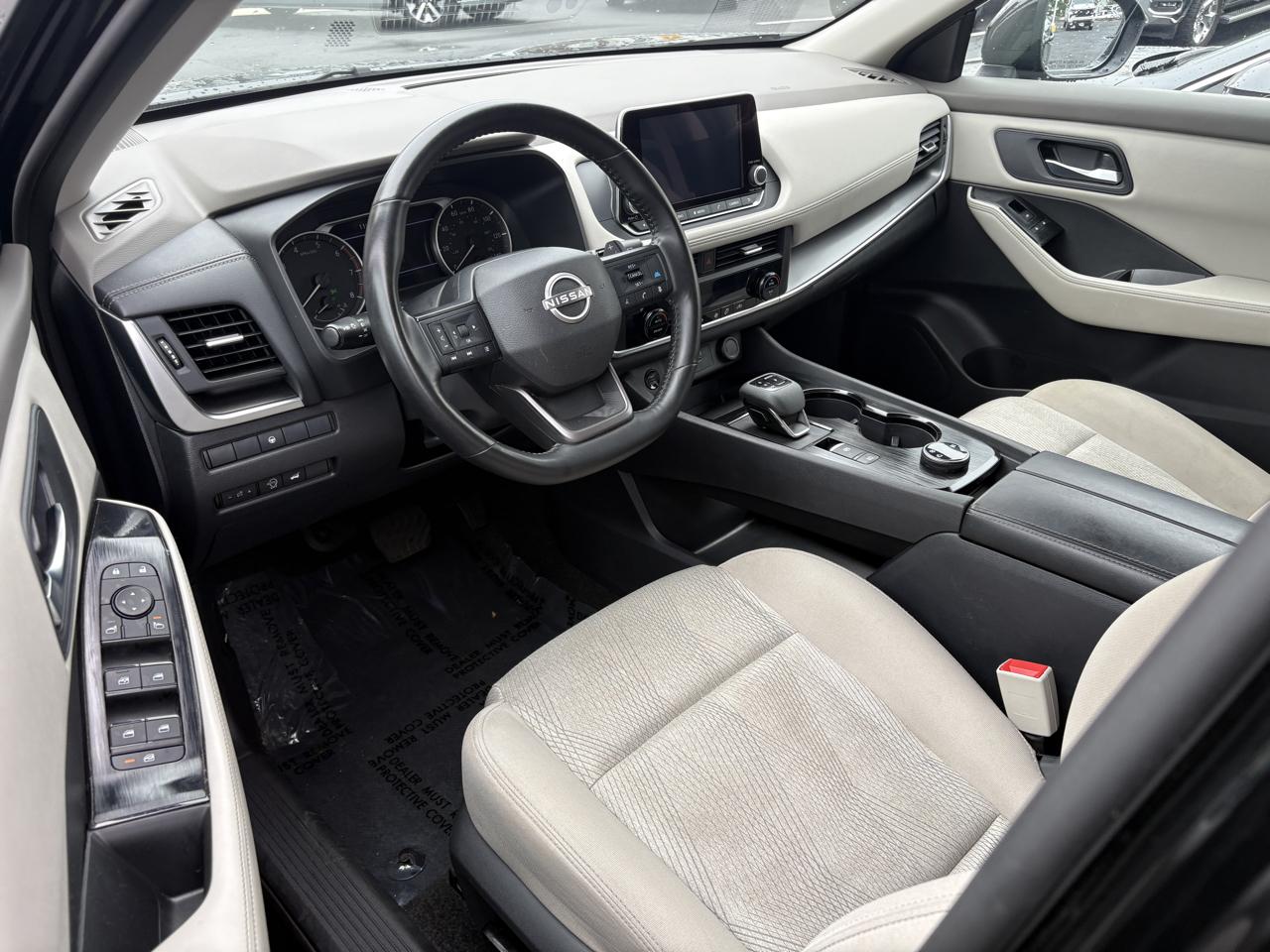 Nissan Rogue photo 7