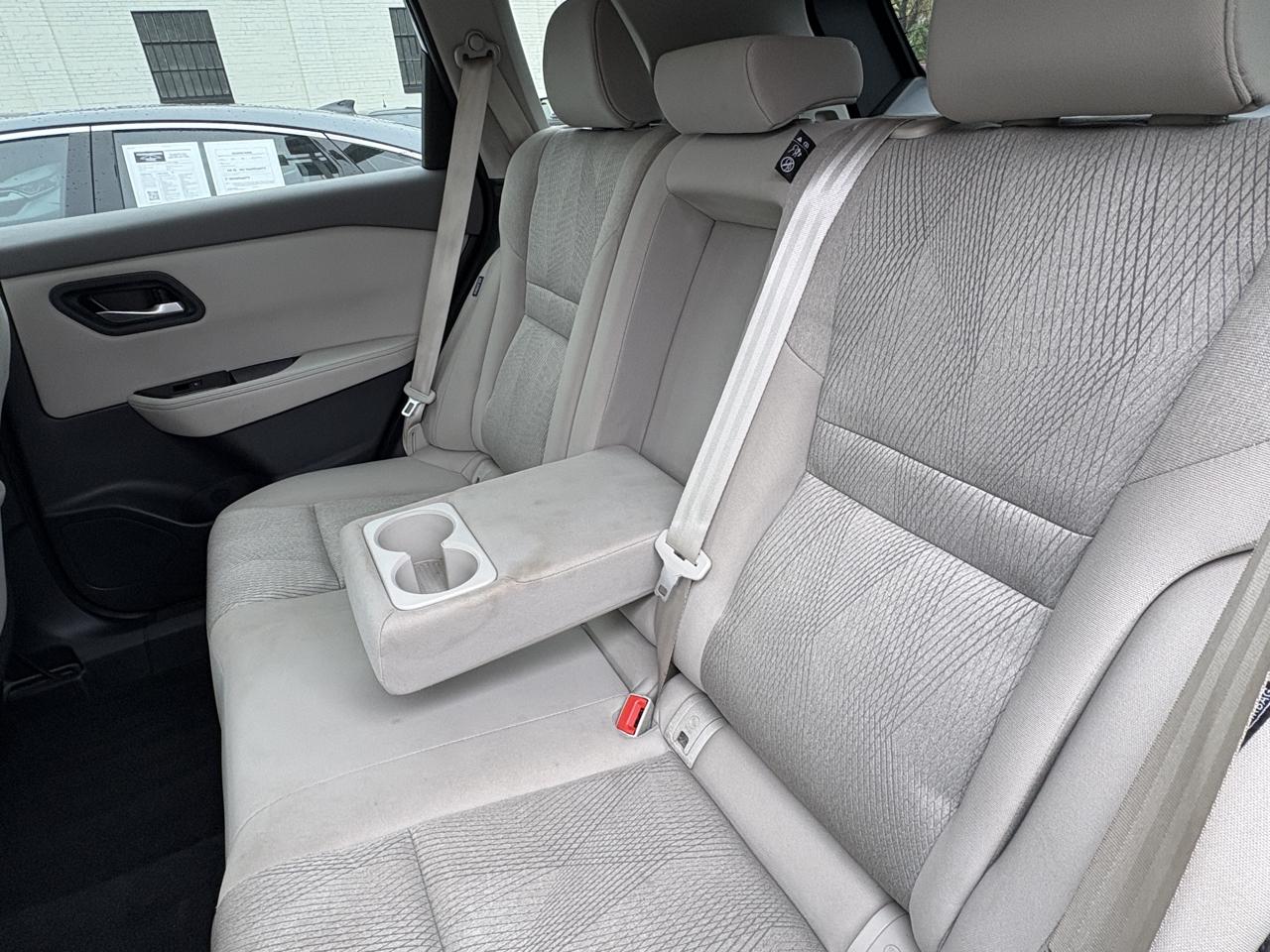 Nissan Rogue photo 10