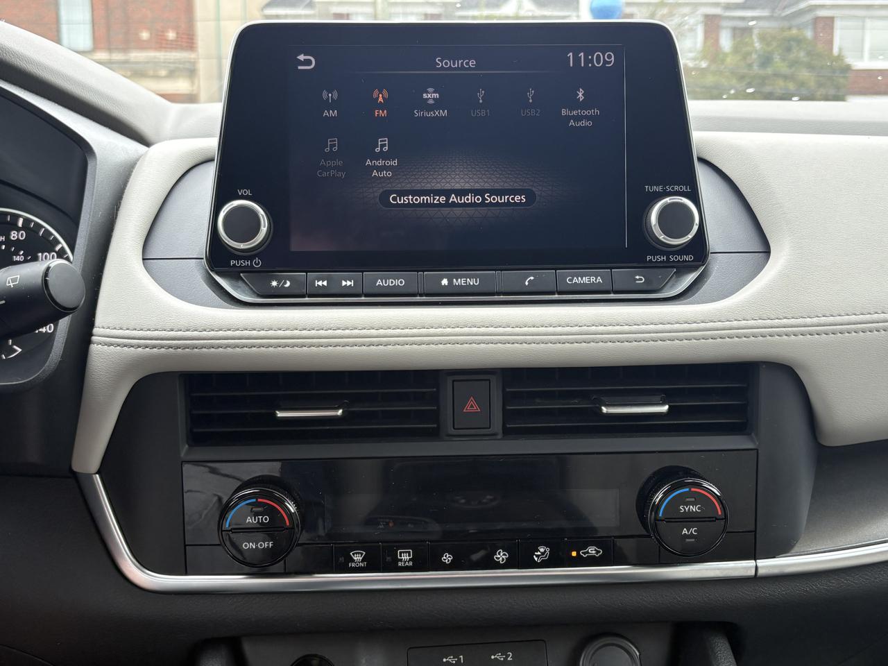 Nissan Rogue photo 17