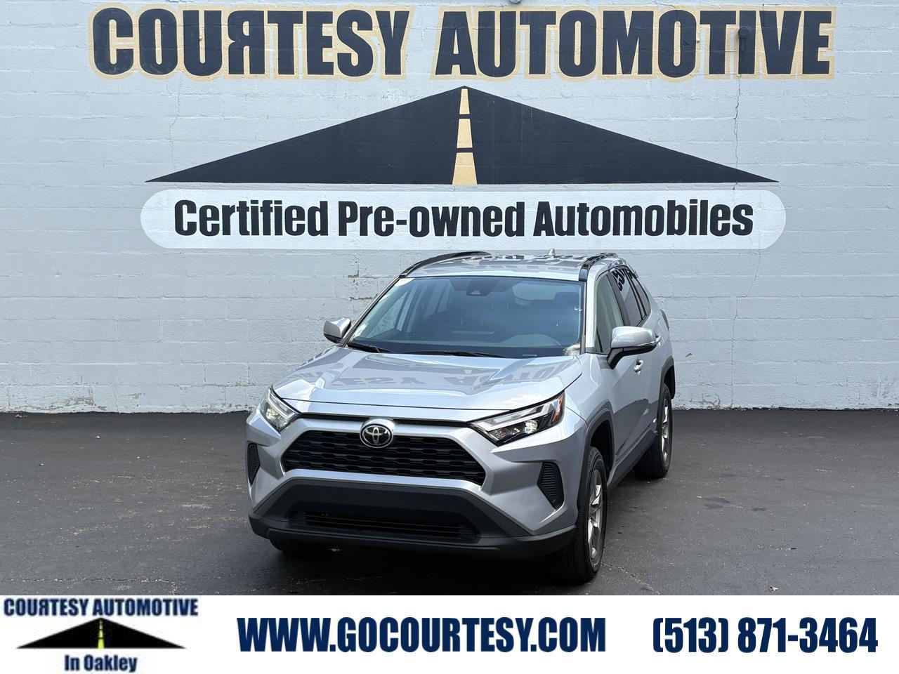 Toyota RAV4 Hybrid XLE AWD (Natl) 2025