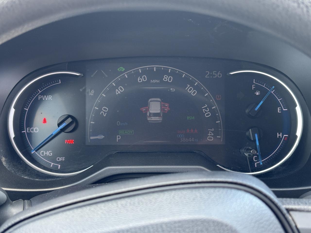 Toyota RAV4 Hybrid XLE AWD (Natl) 2025
