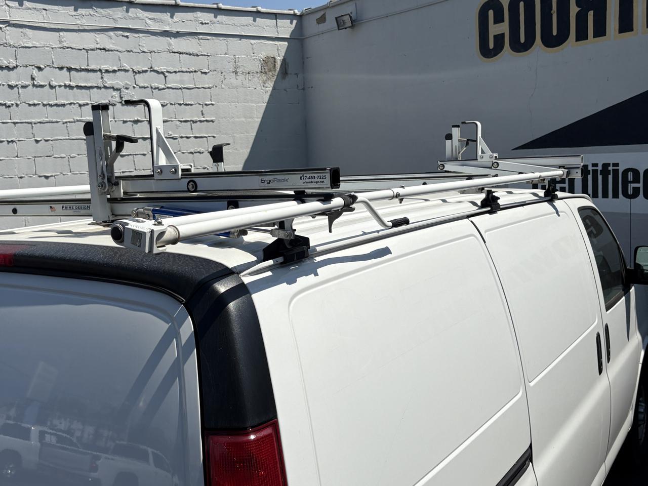 Chevrolet Express Cargo Van RWD 2500 135" 2021