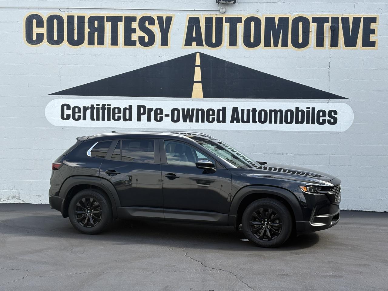 Mazda CX-50 photo 2