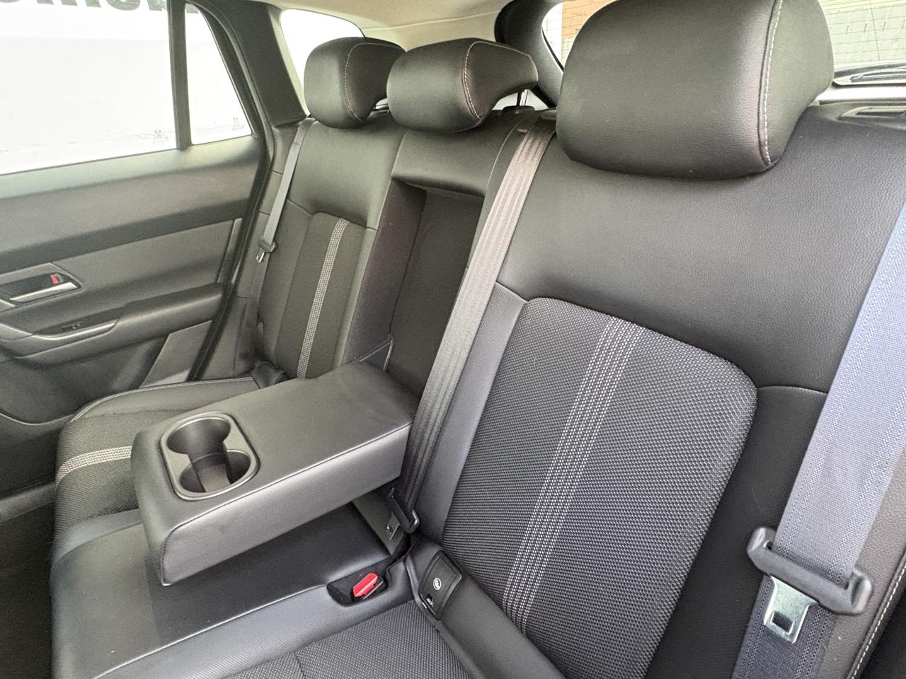 Mazda CX-50 photo 10