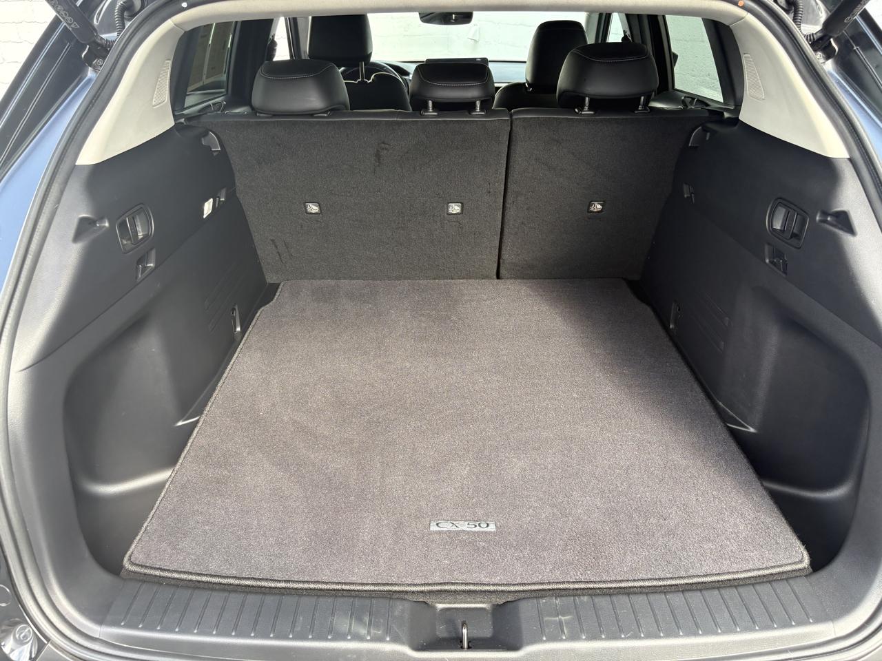 Mazda CX-50 photo 11