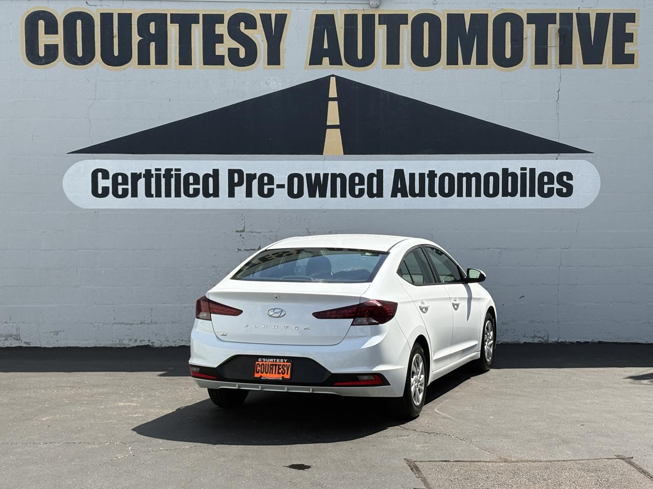 Hyundai Elantra SE IVT 2020