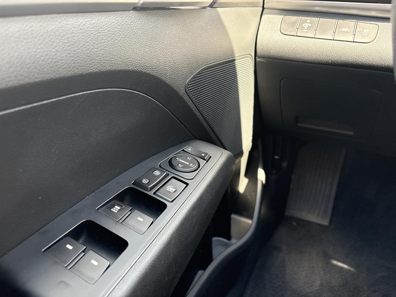 Hyundai Elantra SE IVT 2020