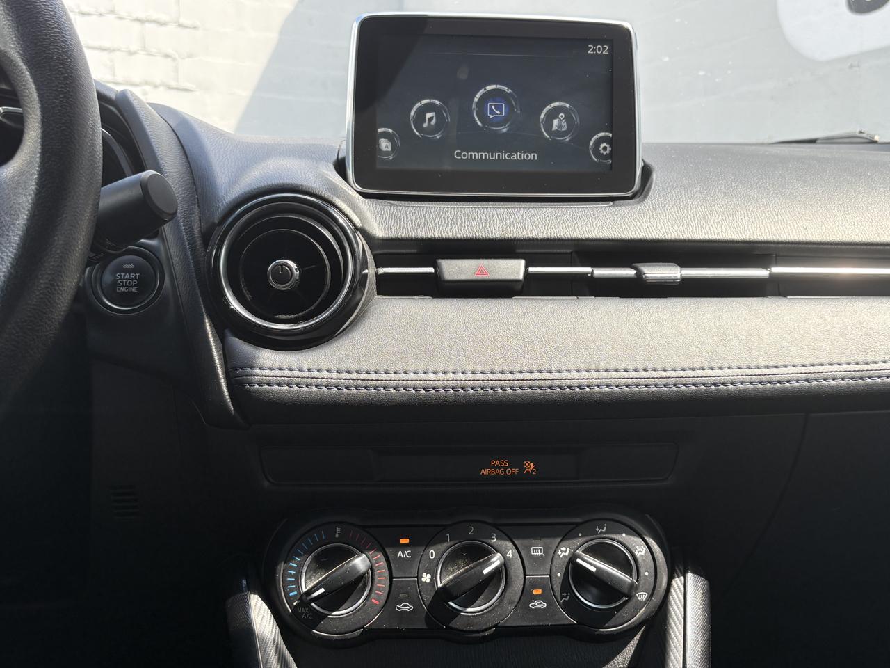 Toyota Yaris iA Auto (Natl) 2017